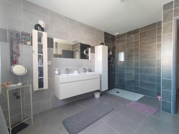 Frontignan - Maison T4 de 118M² avec garage, spa et sauna...