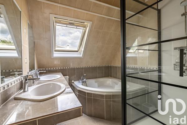 Maison à vendre 7 pièces 270 m² Lamorlaye