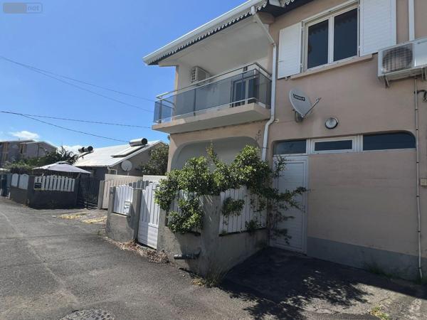 Maison à vendre à Sainte-Clotilde à la Réunion (97490), ref : 97405/213