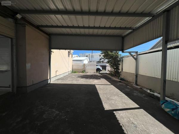 Maison à vendre à Sainte-Clotilde à la Réunion (97490), ref : 97405/213