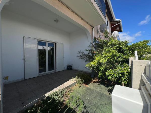 Maison à vendre à Sainte-Clotilde à la Réunion (97490), ref : 97405/213