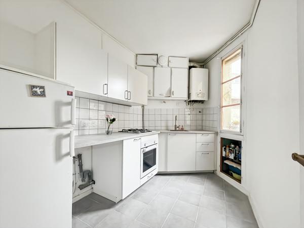 Paris 18e : 3P, 65 m² , Charme ancien, Lumineux