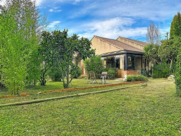 Maison à vendre à Plan de Cuques, calme, luminosité, commodités