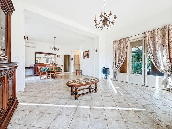 Maison à vendre à Plan de Cuques, calme, luminosité, commodités