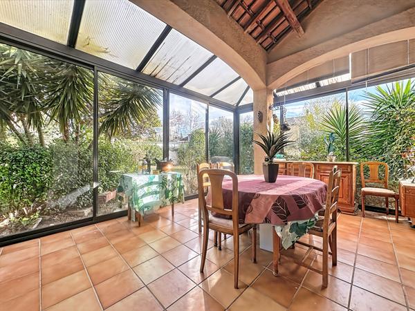 Maison à vendre à Plan de Cuques, calme, luminosité, commodités