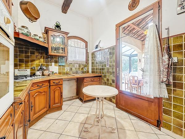 Maison à vendre à Plan de Cuques, calme, luminosité, commodités