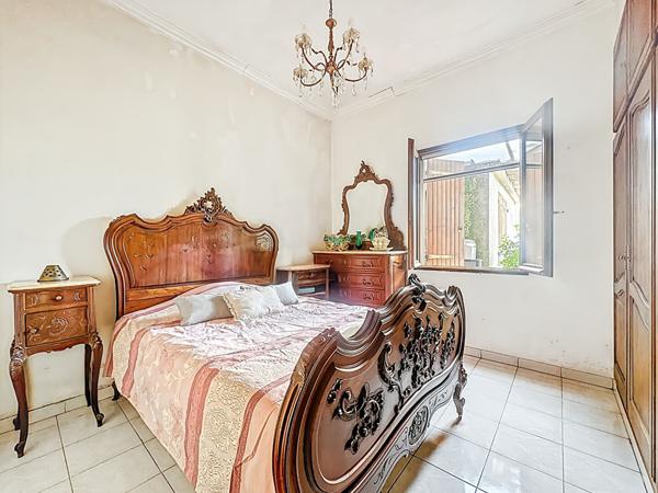 Maison à vendre à Plan de Cuques, calme, luminosité, commodités