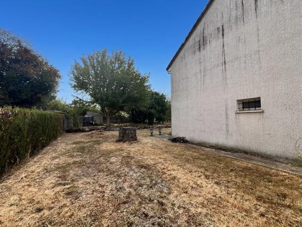 Maison 4 chambres à rénover - garage - jardin - secteur du Verger