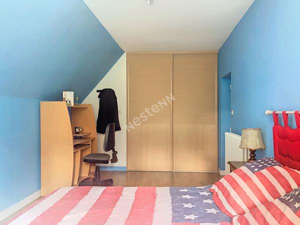 Vente maison familiale de 213m2 à Chateaubriant avec cinq chambres, sur un terrain arboré de plus de 2 hectares avec piscine