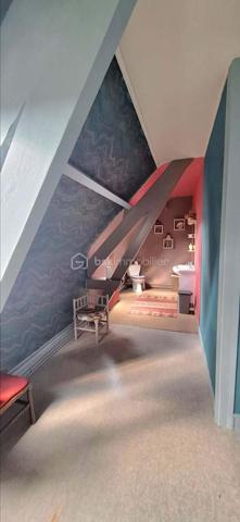 Vous rêvez d’espace, de charme authentique et d’une vie ultra-pratique au quotidien ? Laissez-vous séduire par cette magnifique demeure en pierre offrant 158 m² de surface habitable, idéalement implantée sur un superbe terrain clos et arboré de 833 m² !
​Une très belle occasion pour installer votre famille dans un cadre chaleureux, verdoyant et proche de tout.

​✨ Les points forts qui font la différence :
​Des volumes exceptionnels : Une magnifique hauteur sous plafond de 2,80 m qui apporte de la luminosité, un volume aérien et un cachet fou à chaque pièce.
​Un espace de vie idéal pour la famille : La maison dispose de 6 pièces au total, comprenant 4 belles chambres spacieuses et une salle d'eau et un dressing indépendant. 

​Un incroyable potentiel d'évolution : Un grand grenier, déjà isolé, offre de superbes volumes prêts à être aménagés selon vos envies ! Idéal pour y créer une grande salle de jeux, un bureau ou deux chambres supplémentaires pour agrandir la maison.
​Deux garages fermés : Un espace rare et très recherché ! Vous profitez d'un premier garage en sous-sol et d'un second garage totalement indépendant.

🌳 ​Un grand jardin privatif : Le terrain de 833 m² entoure la maison. Entièrement clos, il est parfait pour les enfants👩‍👦‍👦, les animaux 🐕 ou vos futurs barbecues d'été 🍖🥩.

​📍 Une localisation et une accessibilité parfaites :
Une vraie vie à pied et sans stress ! La maison se situe à seulement 600 mètres du bourg de Bricquebec et à 200 mètres d'une grande surface commerciale.

🚌 Le + confort : Les transports en commun sont accessibles à deux pas, facilitant tous vos déplacements.

​📸 Pour préserver l'intimité du bien, toutes les photos ne sont pas diffusées en ligne. Contactez-moi pour plus d'informations. 

​📬 Cette maison a tout pour devenir votre futur cocon ? Ne laissez pas passer cette opportunité ! Contactez-moi dès maintenant 💬 pour échanger sur votre projet et planifier une visite.