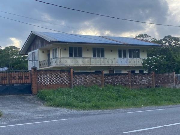 Maison R+1 de 270m2 - 2 T3 RDC & 1 T6 à l'étage