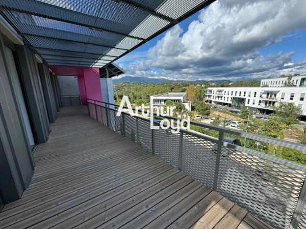 Location bureaux neufs 349 m² Sophia Antipolis