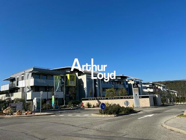Location bureaux neufs 349 m² Sophia Antipolis