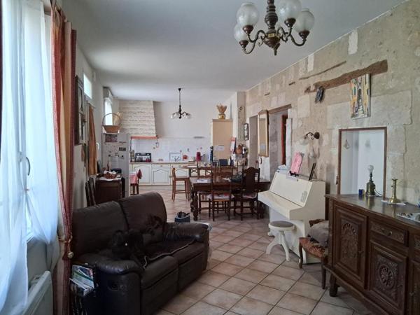 Maison de ville T5 à CHEVANCEAUX