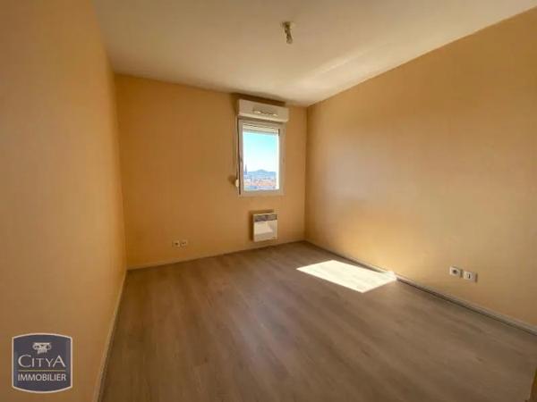 Appartement à louer 2 pièces 47.5m²
