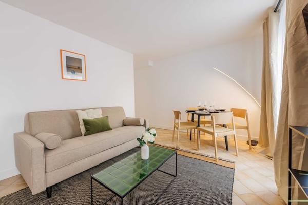 Appartement T2 Ecuries Faubourg Saint Denis