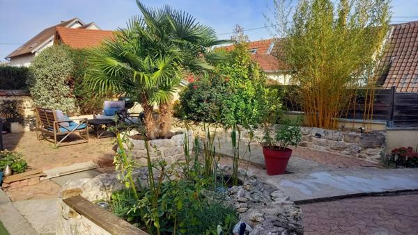 Maison familiale 4 chambres, garage, jardin, terrasse et dépendance – secteur recherché proche écoles (27200)