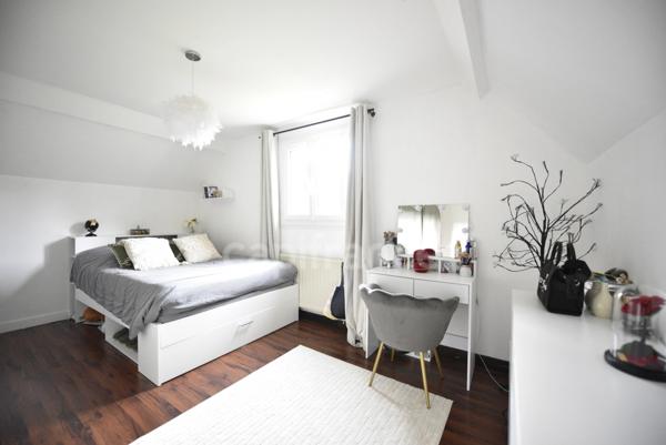 Maison familiale 4 chambres, garage, jardin, terrasse et dépendance – secteur recherché proche écoles (27200)