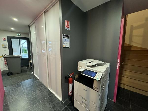 ACHAT NIORT CHAURAY BUREAUX TRES PROPRE EN BORDURE DE LA ZONE MENDES FRANCE AVEC PARKINGS 60m2