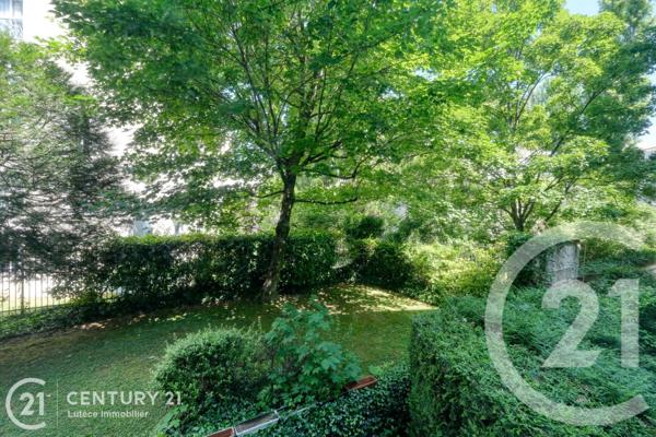 Appartement F7 à vendre  7 pièces - 130 m2 PARIS - 75014