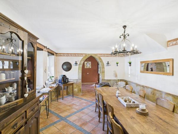 Maison Alba La Romaine 24 pièce(s)