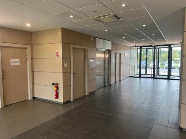Bureaux à louer à SAINT AUBIN 91190