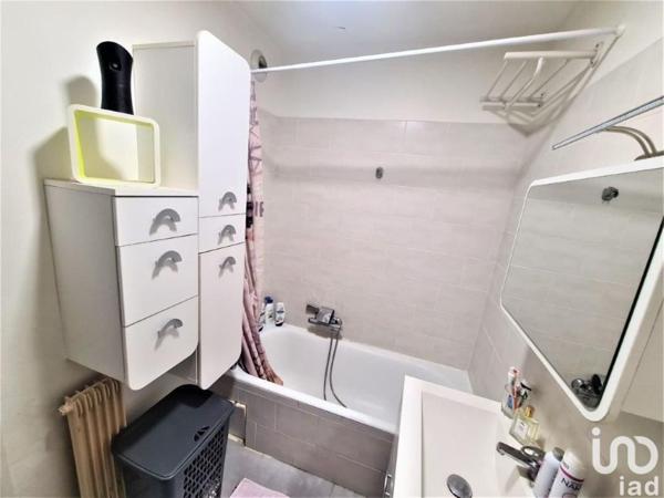Appartement 2 pièces de 48 m² à Menton (06500)