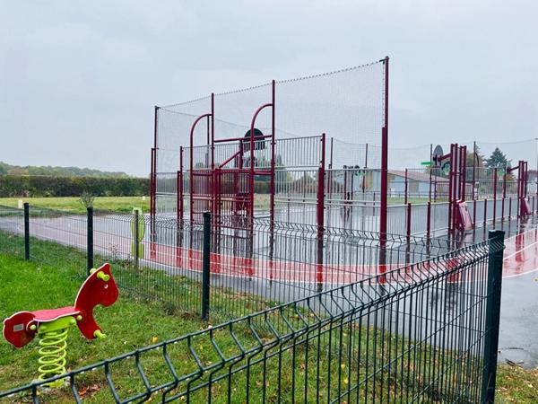 NECY TERRAIN DE 948m² ENTIEREMENT VIABILISE