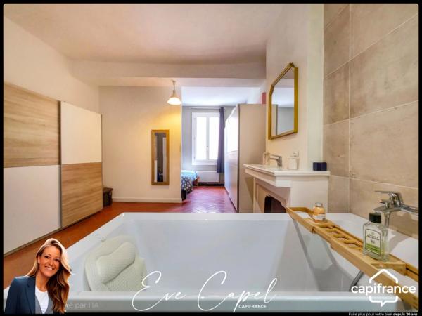Maison à vendre 4 pièces PEZENAS (34), Coeur Historique proche place de la République - Entièrement rénovée + Garage en location