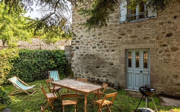 Maison à vendre    5 pièces •  Andelat