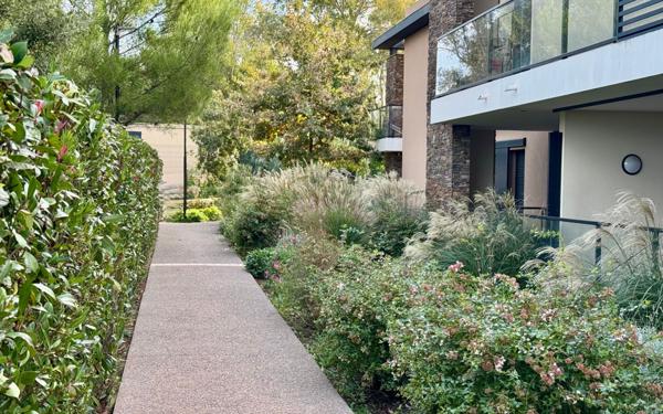 Appartement à vendre    3 pièces • 71,18 m2 Saint-Raphaël