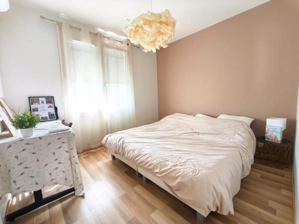 Maison individuelle+garage 40m2+panneaux solaires