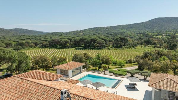 Vente Villa de luxe Le Plan-de-la-Tour 12 Pièces 385 m²
