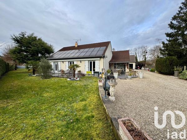 Maison traditionnelle 6 pièces de 108 m² à Corquilleroy (45120)