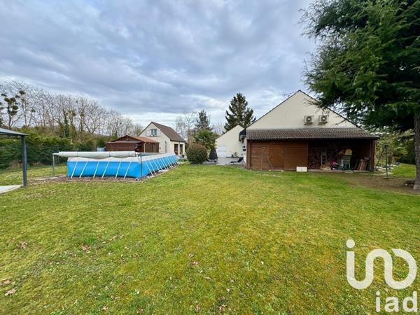 Maison traditionnelle 6 pièces de 108 m² à Corquilleroy (45120)