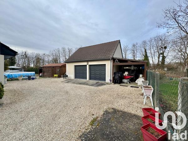 Maison traditionnelle 6 pièces de 108 m² à Corquilleroy (45120)