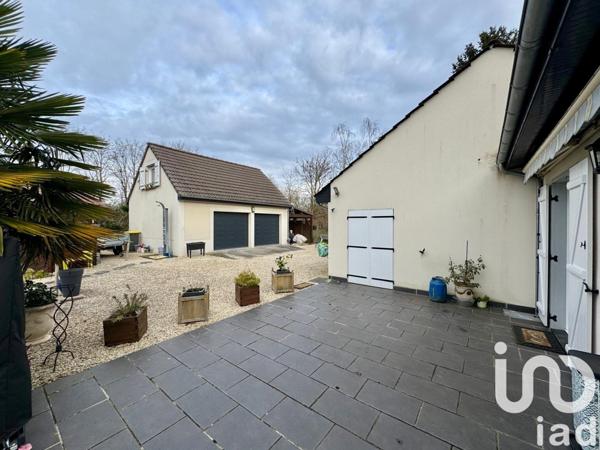 Maison traditionnelle 6 pièces de 108 m² à Corquilleroy (45120)