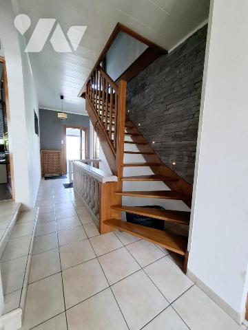 Maison semi-individuelle, 4 chambres, jardin, sous-sol