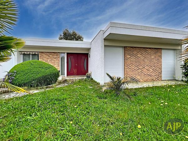 Vente maison La Roche Sur Yon : 182 070 € - AJP Immobilier La Roche-sur-Yon