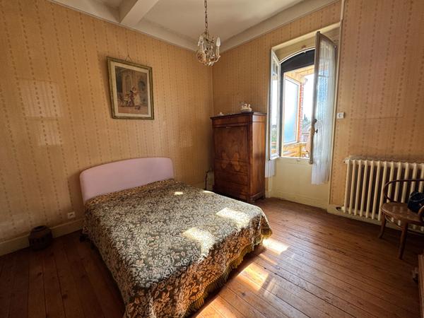 Maison L Isle Jourdain 7 pièce(s)