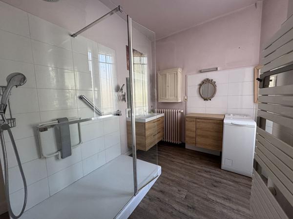 Maison L Isle Jourdain 7 pièce(s)