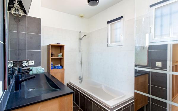 Maison à vendre    4 pièces • 86,50 m2 Roquebrune-sur-Argens