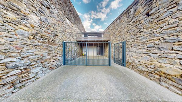 A vendre superbe Maison type Loft à Villar Saint Anselme