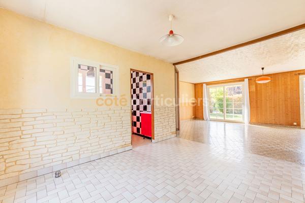 Vente
                Maison147 m² - 7 Pièces -
                    BELLEVIGNY (85170)