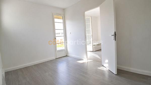 Vente
                Maison147 m² - 7 Pièces -
                    BELLEVIGNY (85170)