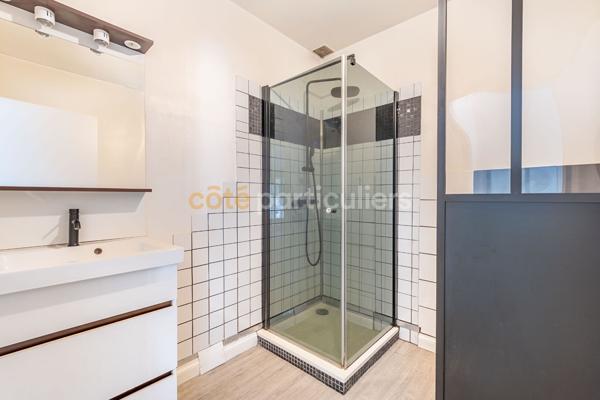 Vente
                Maison147 m² - 7 Pièces -
                    BELLEVIGNY (85170)