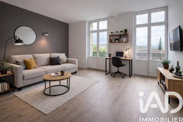 Location studio 32 m² Le Tourne