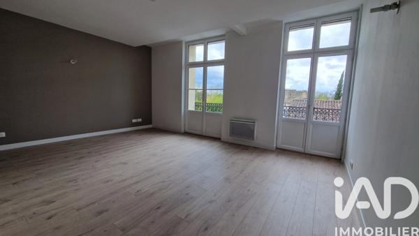 Location studio 32 m² Le Tourne