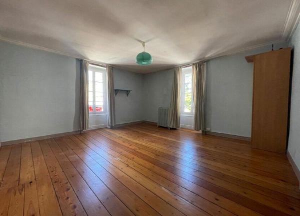 Maison Bourgeoise - Hyper centre de la Roche Sur Yon