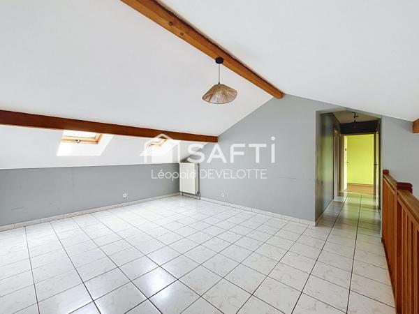 Superbe maison avec garage, terrasse et jardin